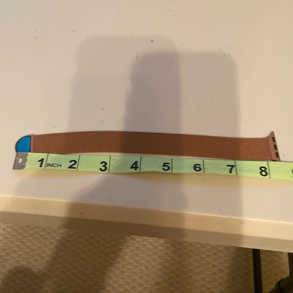 Rose Gold Stainless Steel Mesh 38-40mm Apple Watch Replacement Band - Picture 4 of 4